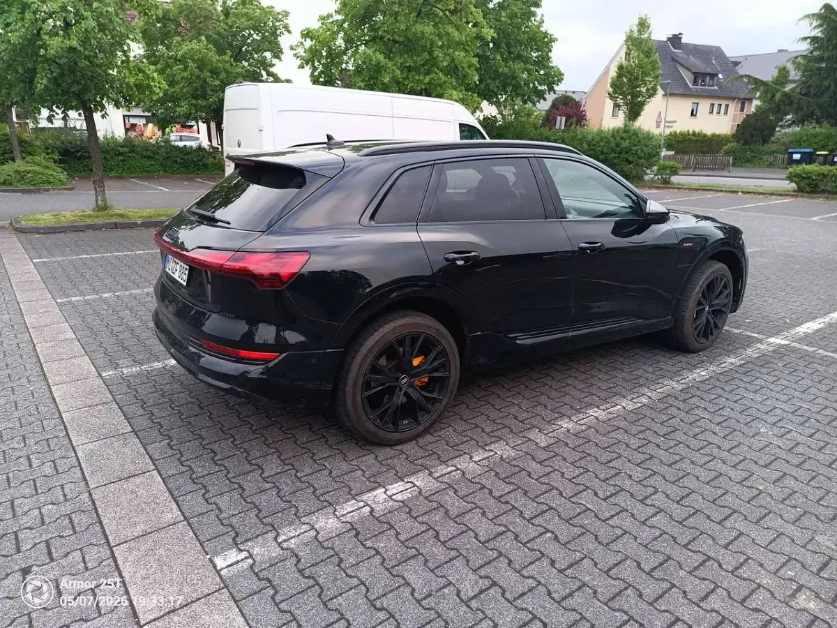 Gebraucht Audi e-tron Advanced Plus 300 kW (408 PS) 2018 Schwarz SUV