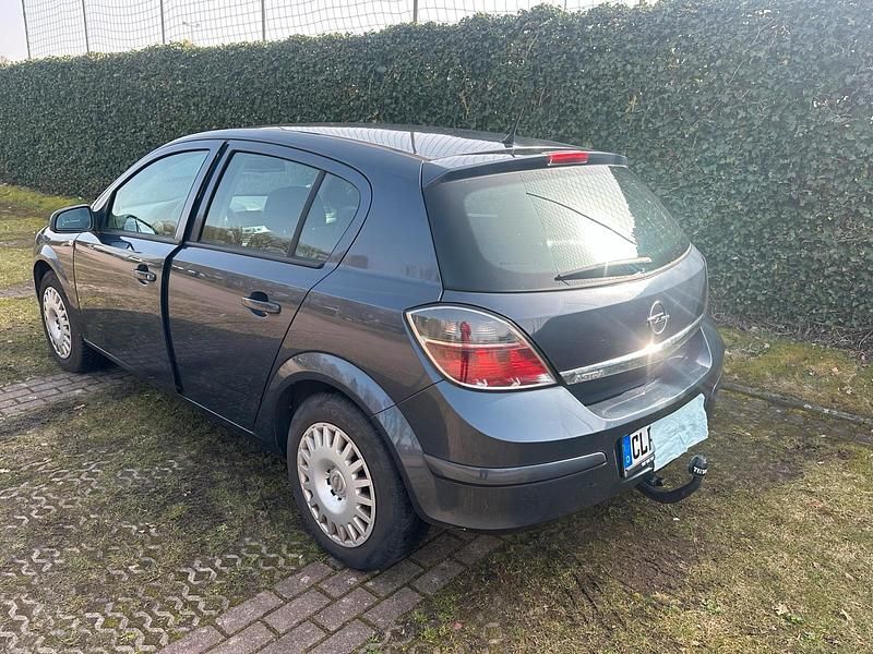 Gebraucht Opel Astra 80 PS (58 kW) 2009 Blau Kleinwagen