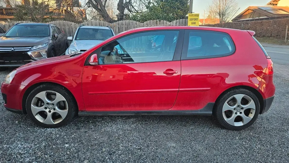 Używany VW Golf GTI 200 KM (147 kW) 2005 Czerwony Coupe