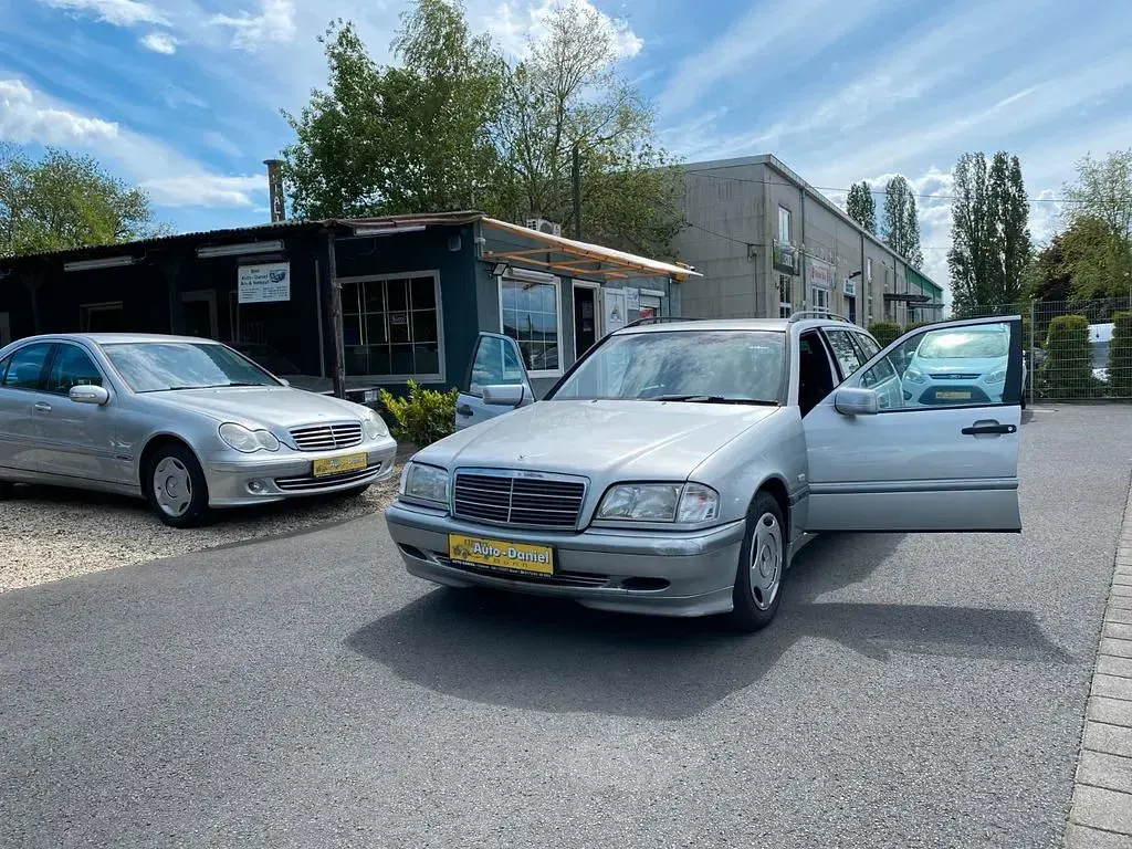 Gebraucht Mercedes C200 136 PS (100 kW) 2000 Grau Limousine