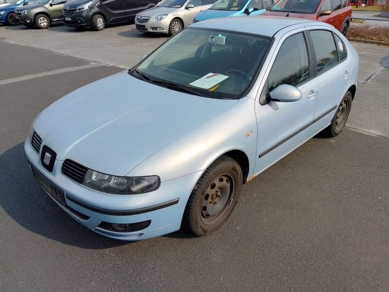 Blau Gebraucht 2004 Seat Leon Stella Limousine | 850 € (Guter Preis) - Bild 1/4