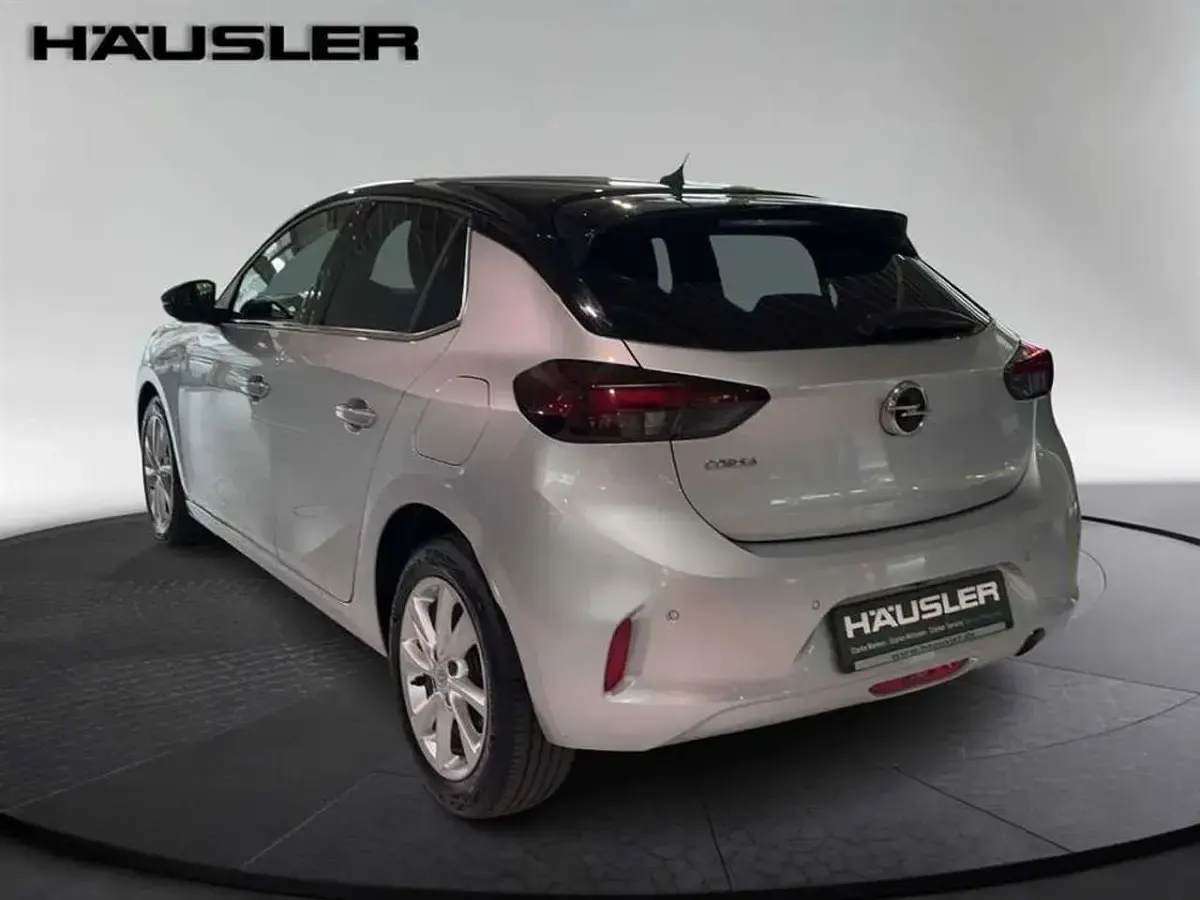 Gebraucht Opel Corsa Elegance 101 PS (74 kW) 2023 Silber Kleinwagen