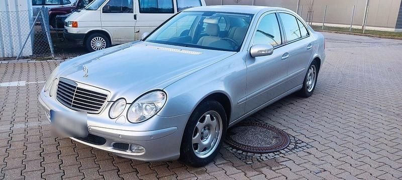 Gebraucht Mercedes E320 224 PS (164 kW) 2003 Silber Limousine