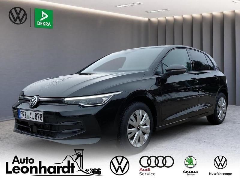 Schwarz Gebraucht 2024 VW Golf VIII Life Limousine | 25.990 € (Fairer Preis) - Bild 1/4