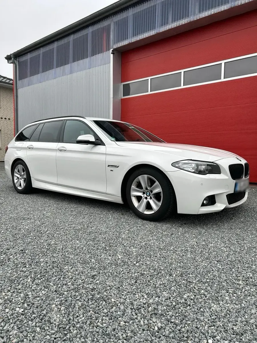 Gebraucht BMW 525 M Sport 218 PS (160 kW) 2016 Weiß Kombi