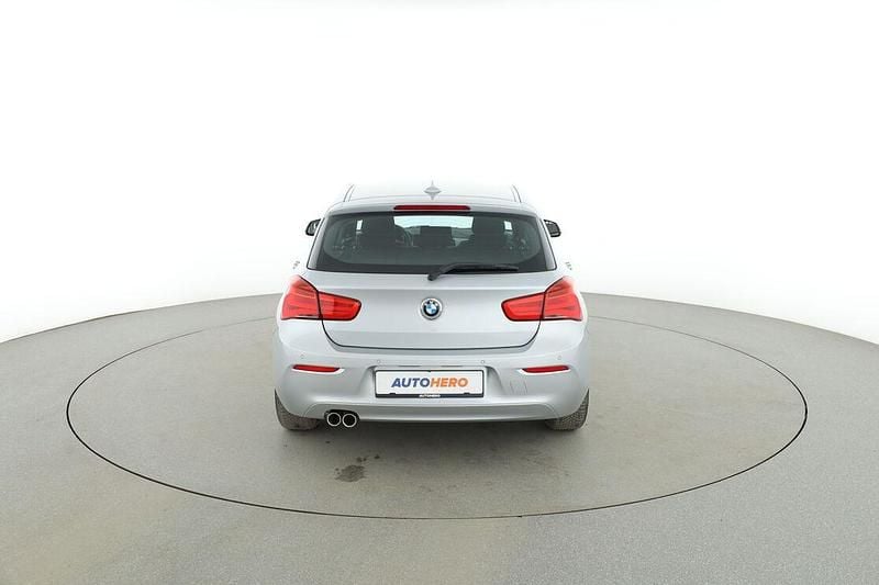 Gebraucht BMW 120 Advantage 184 PS (135 kW) 2019 Grau Kleinwagen