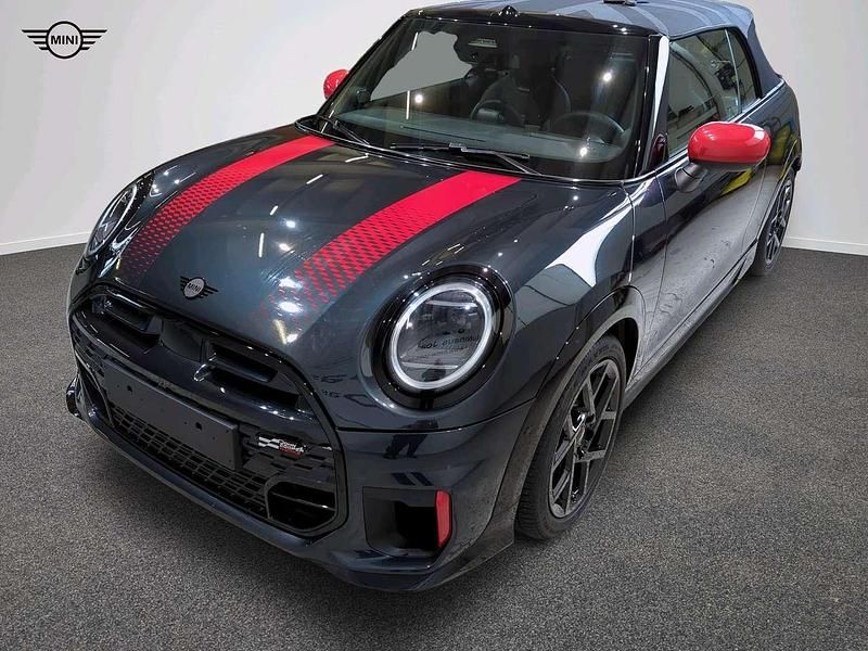 Grau Gebraucht 2024 Mini John Cooper Works Cabriolet Cabrio | 45.771 € (Teuer) - Bild 1/4