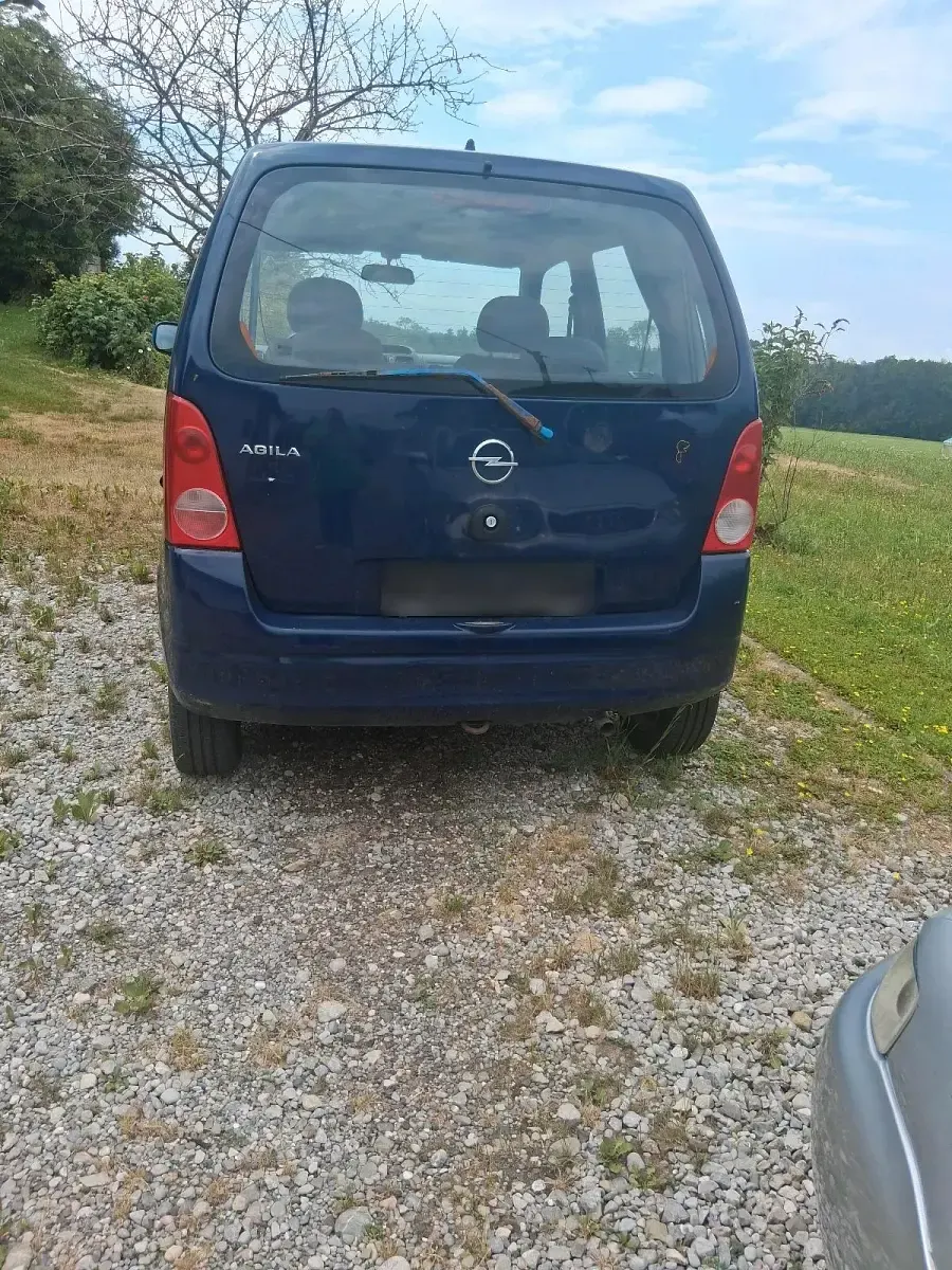 Gebraucht Opel Agila 75 PS (55 kW) 2003 Blau Van / Kleinbus