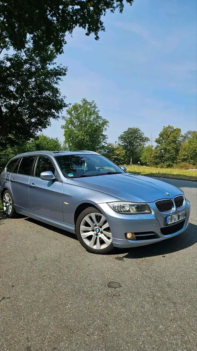 Gebraucht BMW 320 Efficient Dynamics 163 PS (119 kW) 2011 Blau Kombi