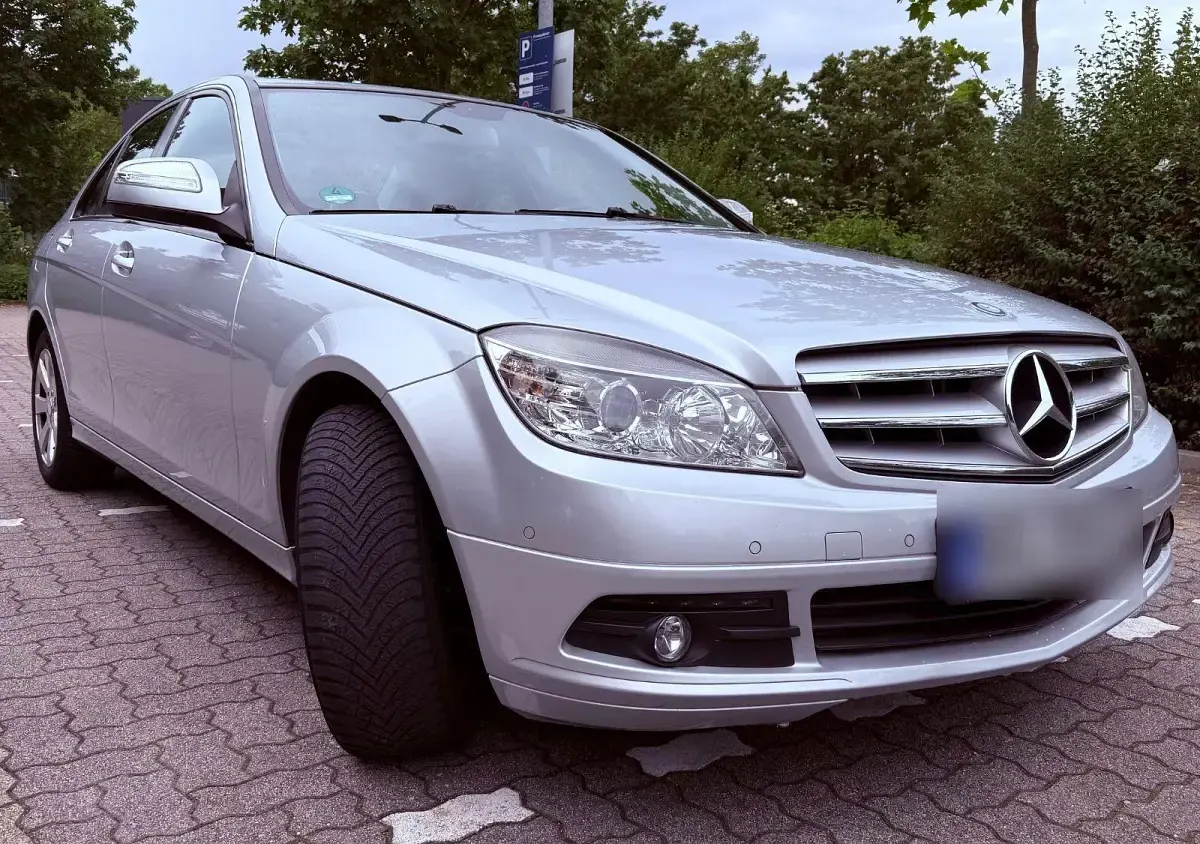 Gebraucht Mercedes C180 156 PS (114 kW) 2008 Schwarz Limousine