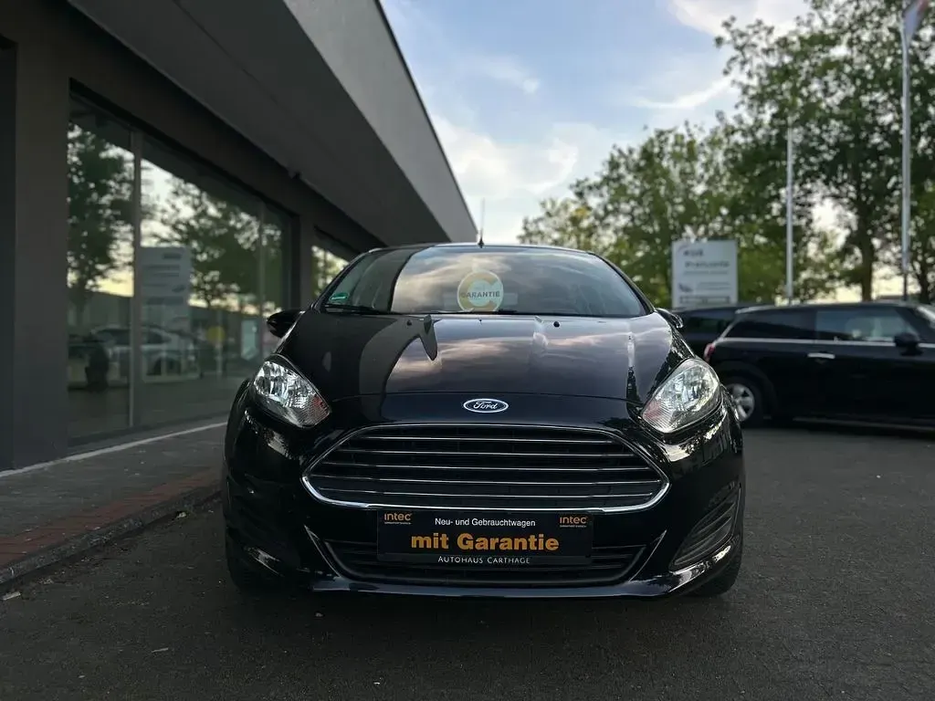 Gebraucht Ford Fiesta Trend 82 PS (60 kW) 2013 Schwarz Kleinwagen