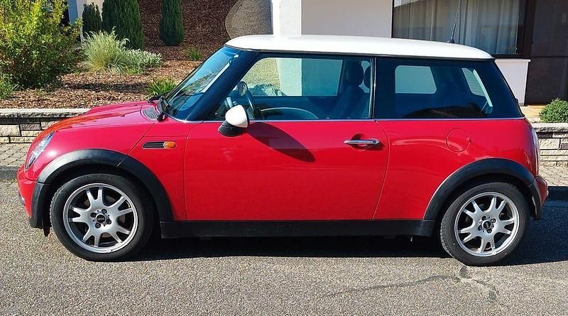 Second-hand Mini Cooper 116 CP (85 kW) 2004 Roșu Hatchback