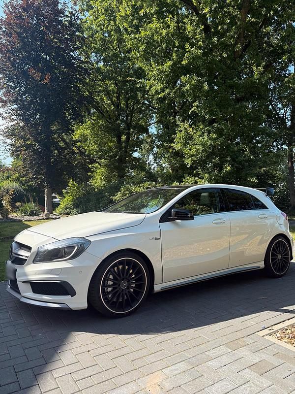 Gebraucht Mercedes A45 AMG AMG 360 PS (264 kW) 2015 Weiß Kleinwagen