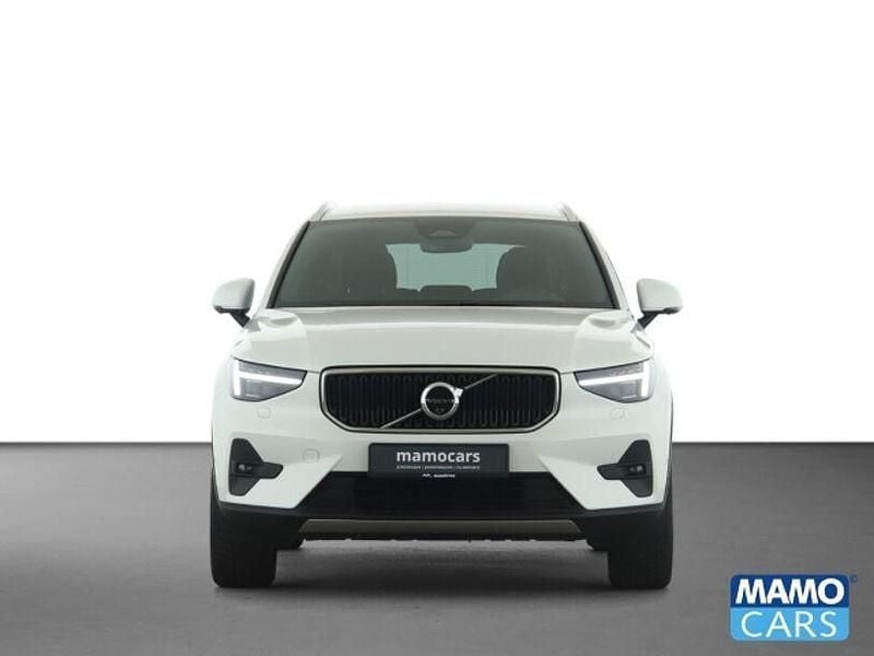 Gebraucht Volvo XC40 Core 163 PS (119 kW) 2025 Weiß SUV