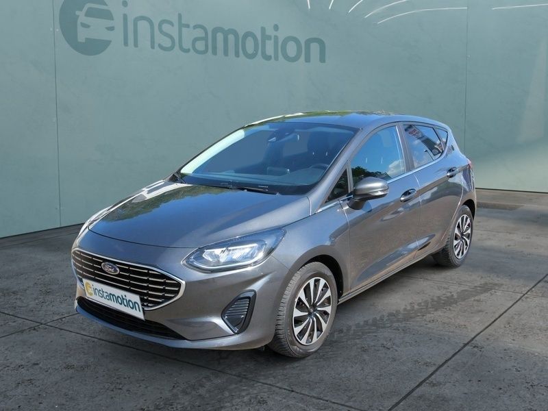 Grau Gebraucht 2022 Ford Fiesta Titanium Kleinwagen | 15.590 € (Fairer Preis) - Bild 1/4