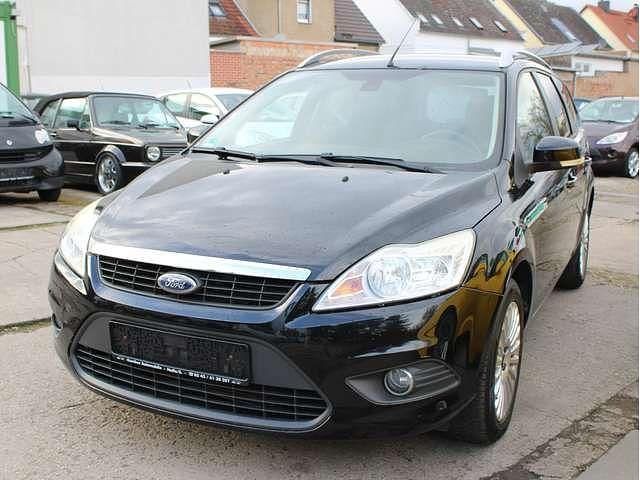 Gebraucht Ford Focus Viva 101 PS (74 kW) 2010 Pantherschwarz metallic Kombi