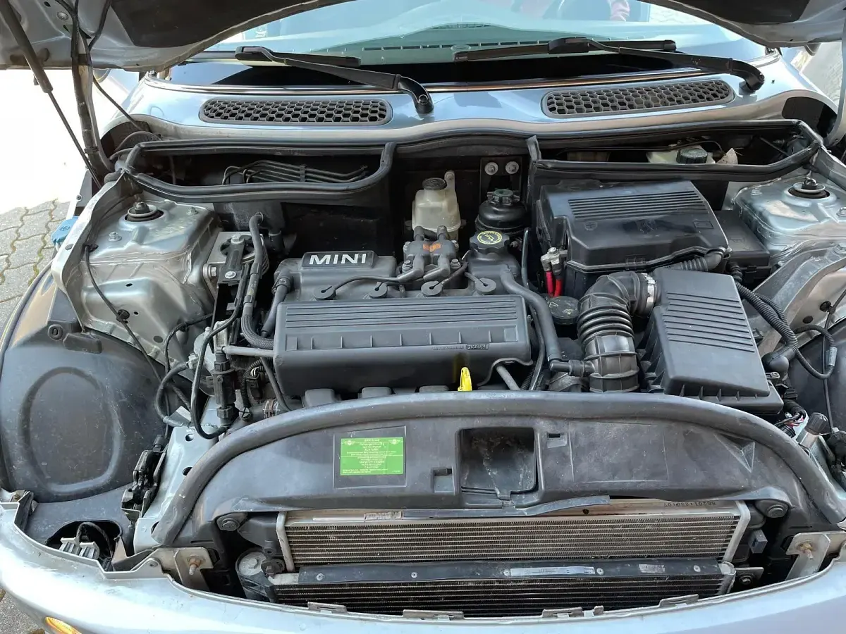 Usado Mini ONE 95 HP (69 kW) 2000 Prateado Citadino