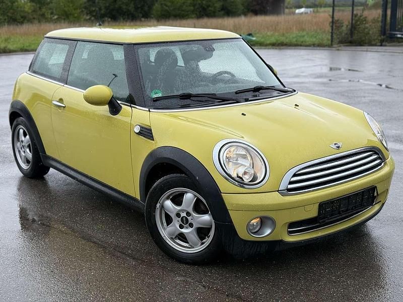 Gelb Gebraucht 2010 Mini ONE Kleinwagen | 3.399 € (Etwas zu teuer) - Bild 1/4