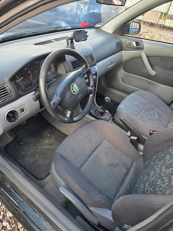 Gebraucht Skoda Octavia 90 PS (66 kW) 1999 Grün Limousine