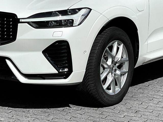 Gebraucht Volvo XC60 Plus 455 PS (334 kW) 2024 Crystal white / metallic SUV