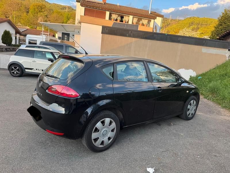 Gebraucht Seat Leon 102 PS (75 kW) 2006 Schwarz Kleinwagen