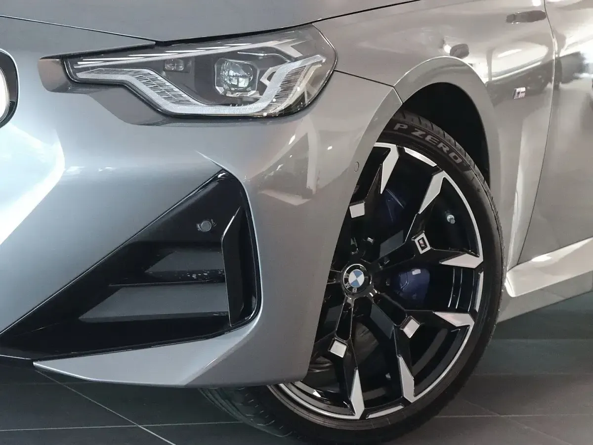 Gebraucht BMW 220 Efficient Dynamics 190 PS (139 kW) 2026 Skyscraper grau Coupé