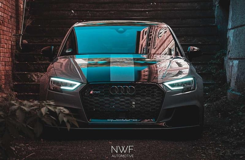 Gebraucht Audi RS3 Sport 475 PS (349 kW) 2018 Grau Limousine