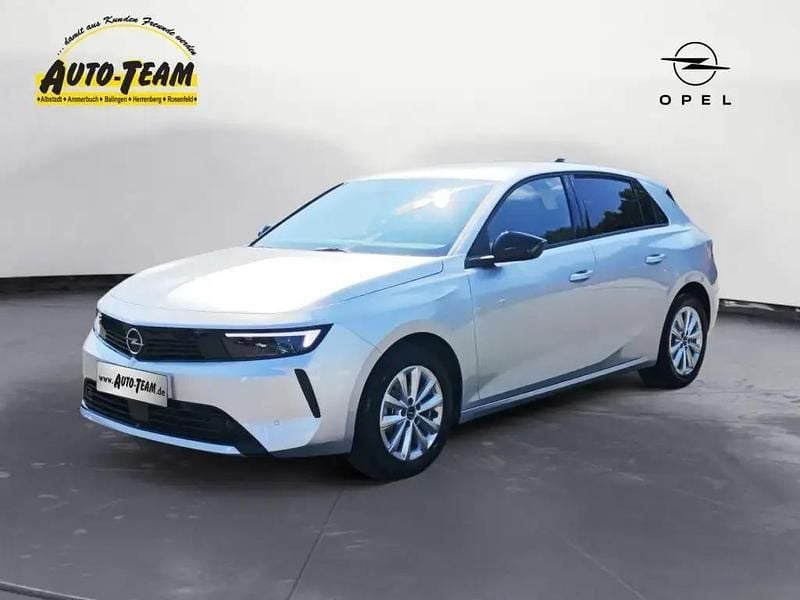 Silber Gebraucht 2025 Opel Astra Edition Limousine | 23.860 € (Guter Preis) - Bild 1/4