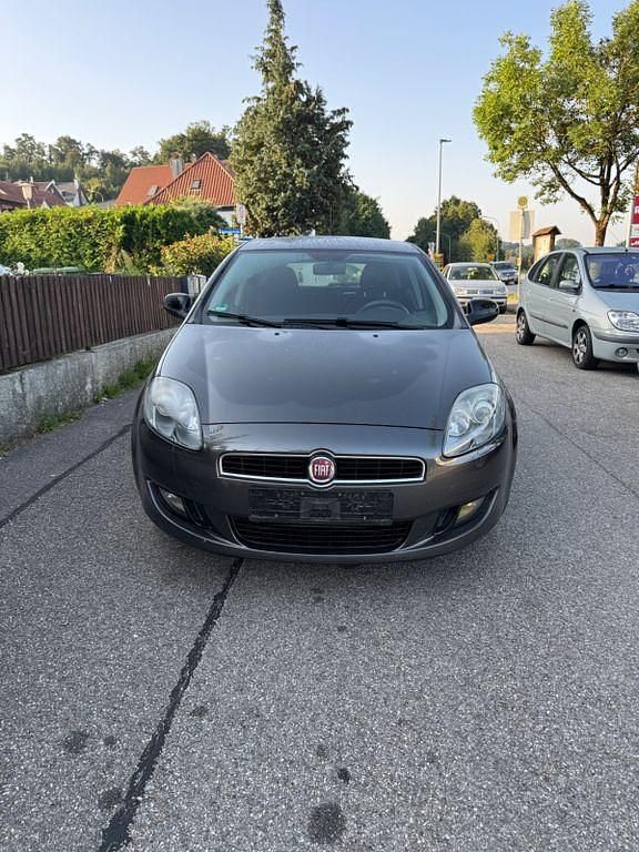 Gebraucht 2014 Fiat Bravo Lounge Kleinwagen | 4.450 € (Fairer Preis) - Bild 1/4
