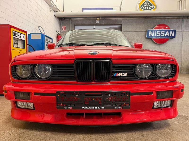 Gebraucht BMW M3 195 PS (143 kW) 1987 Rot Coupé