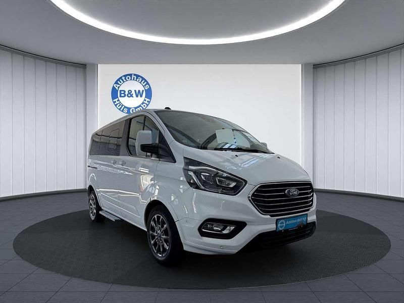 Frostweiß Gebraucht 2020 Ford Tourneo Titanium X Van / Kleinbus | 37.999 € (Etwas zu teuer) - Bild 1/4