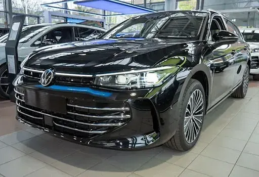 Neu VW Passat Elegance 150 PS (110 kW) 2026 Schwarz Kombi