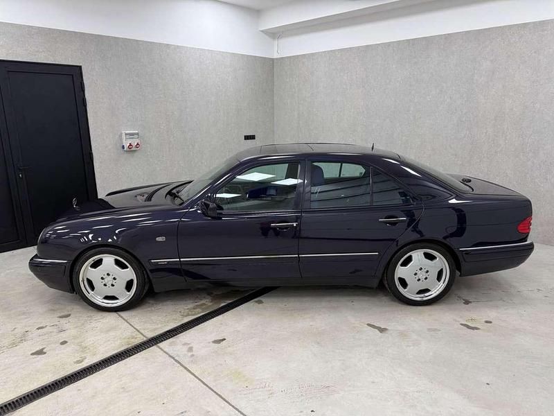 Gebraucht Mercedes E420 Avantgarde 279 PS (205 kW) 1997 Violett Limousine