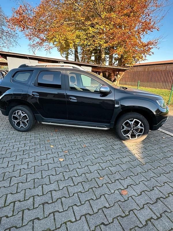 Second-hand Dacia Duster 114 CP (83 kW) 2018 Negru SUV