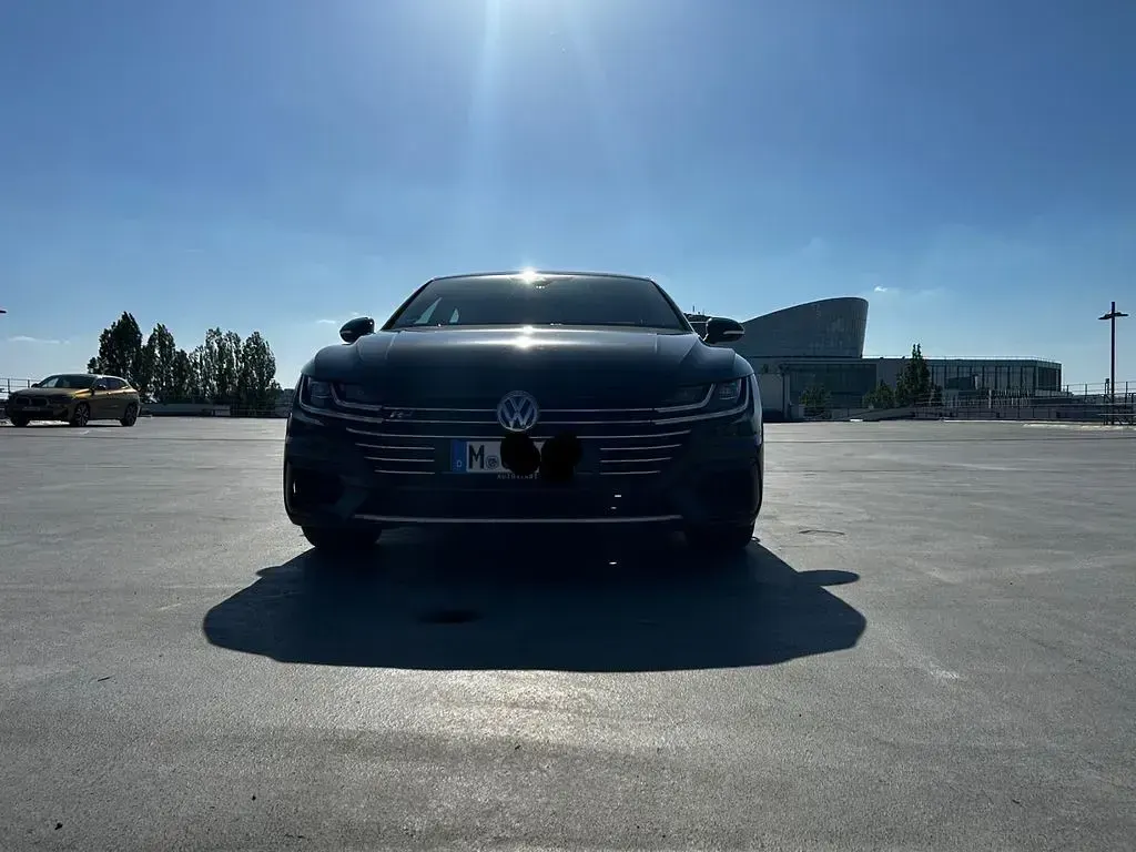 Gebraucht VW Arteon R-line 150 PS (110 kW) 2019 Grau Kleinwagen