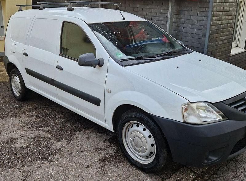 Gebraucht Dacia Logan 84 PS (61 kW) 2011 Weiß Van / Kleinbus