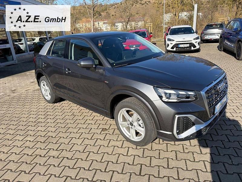 Neu Audi Q2 S-Line 150 PS (110 kW) 2026 Grau SUV