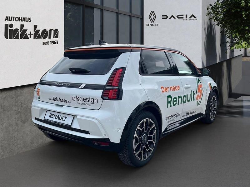 Nowe Renault 5 E-Tech Komfort 110 kW (150 KM) 2026 Czarny Hatchback