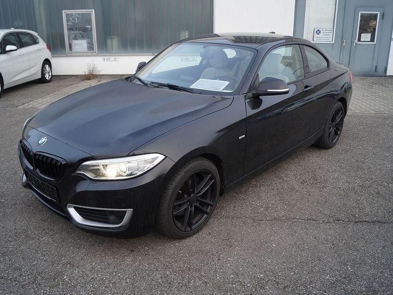 Schwarz Gebraucht 2014 BMW 220 Coupé | 17.900 € (Fairer Preis) - Bild 1/4