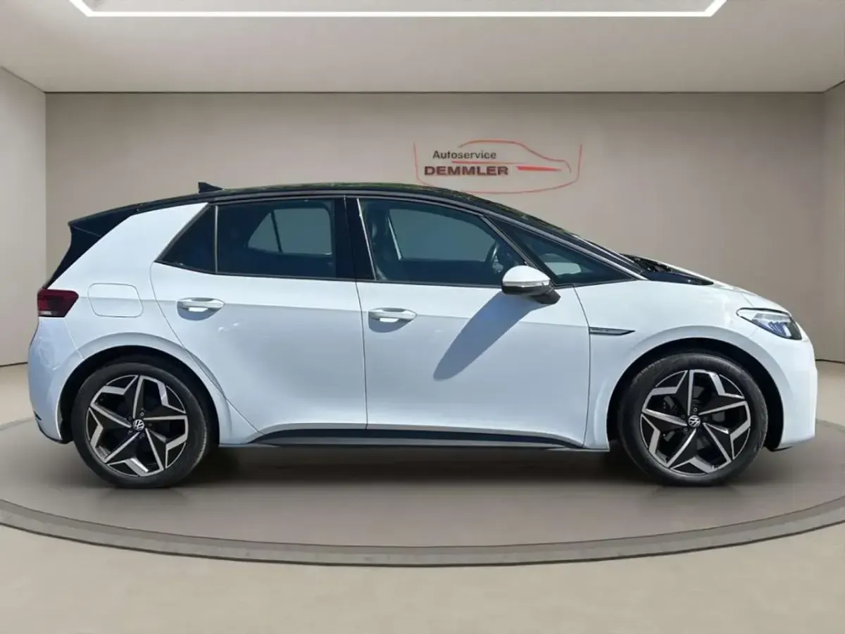 Gebraucht VW ID.3 Pro 150 kW (204 PS) 2023 Weiß Kleinwagen