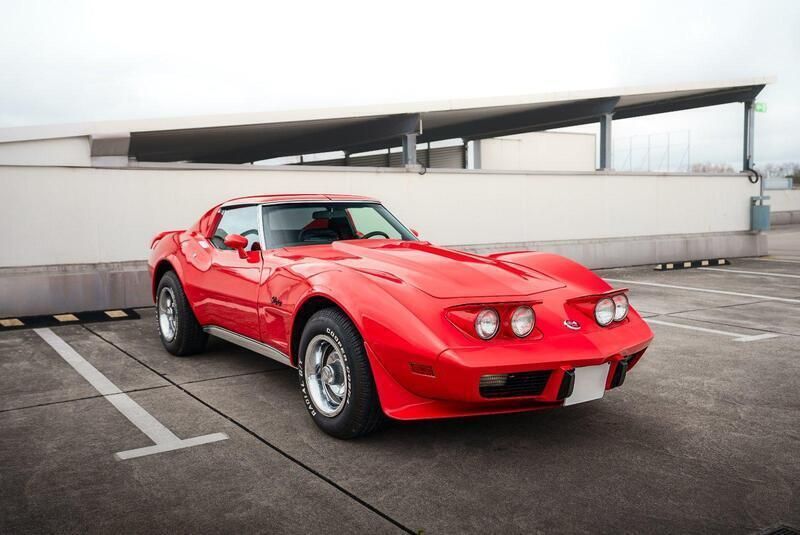 Rot Gebraucht 1975 Chevrolet Corvette Coupé | 32.900 € - Bild 1/4