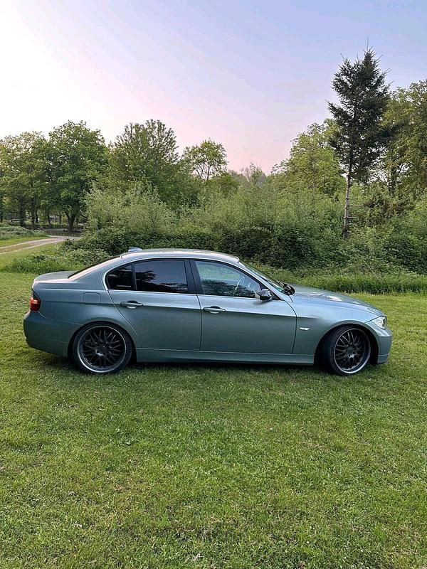 Grau Gebraucht 2005 BMW 325 M Performance Limousine | 4.800 € - Bild 1/4