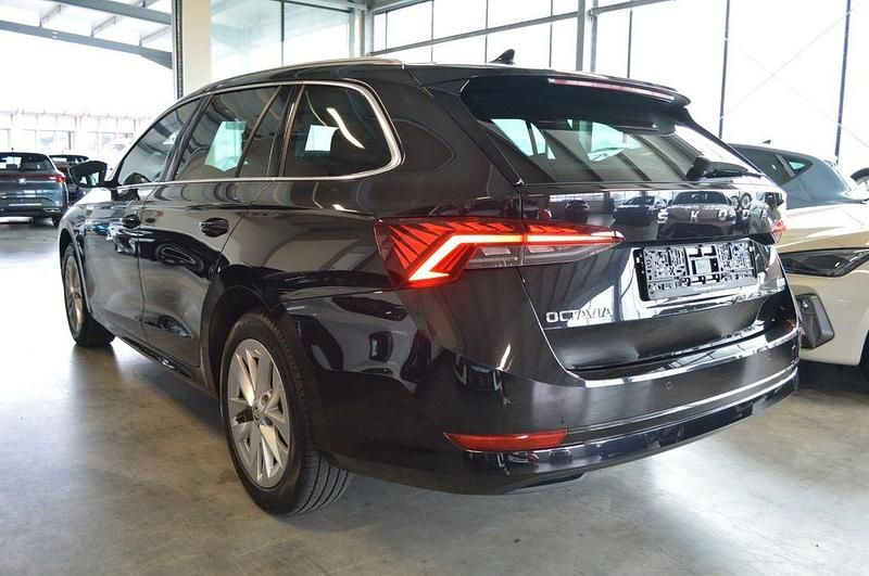 Gebraucht Skoda Octavia Style 150 PS (110 kW) 2021 Schwarz Kombi