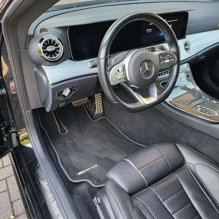 Gebraucht Mercedes CLS220 194 PS (142 kW) 2020 Schwarz Coupé