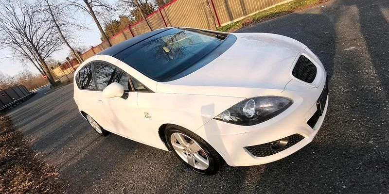 Usata Seat Leon 160 CV (117 kW) 2009 Bianco Utilitaria