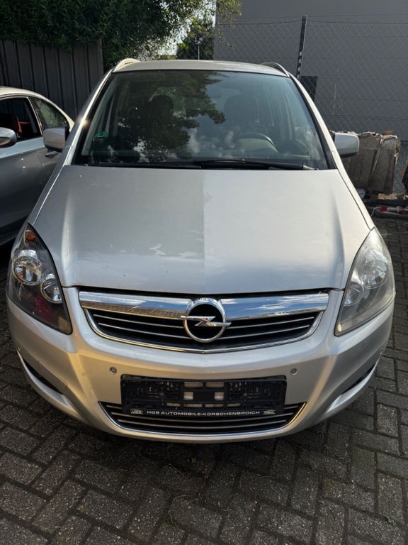 Silber Gebraucht 2011 Opel Zafira Family Van / Kleinbus | 2.800 € (Superpreis) - Bild 1/4