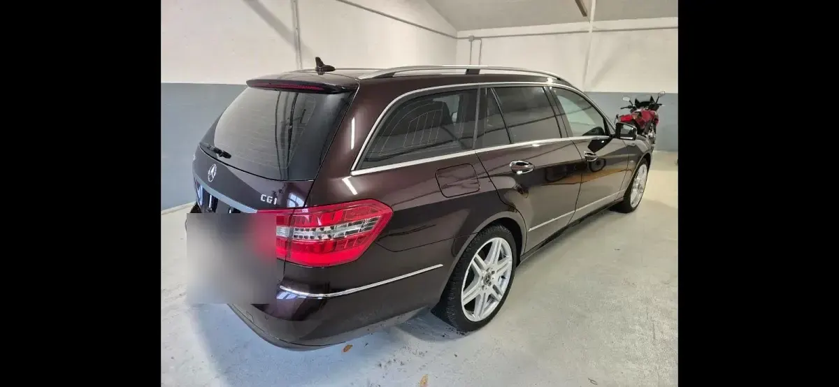 Gebraucht Mercedes E250 Elegance 204 PS (150 kW) 2011 Braun Kombi