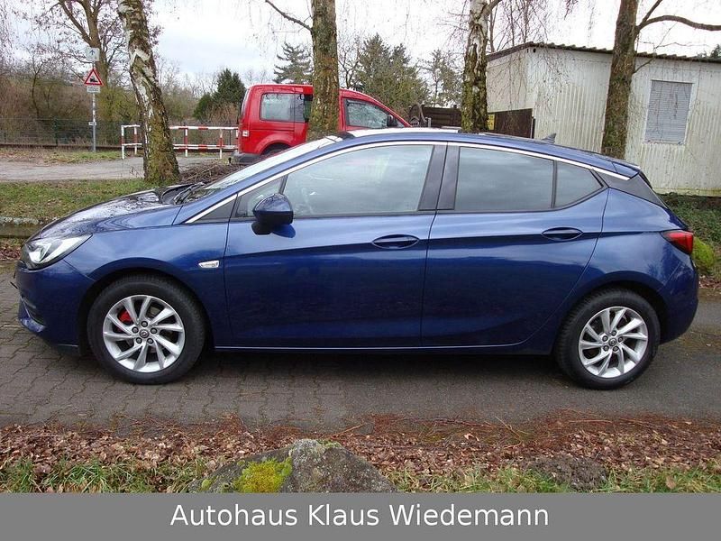 Gebraucht Opel Astra Elegance 131 PS (96 kW) 2020 Blau Limousine