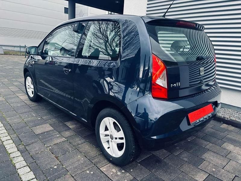 Gebraucht Seat Mii 75 PS (55 kW) 2013 "night" blau Kleinwagen