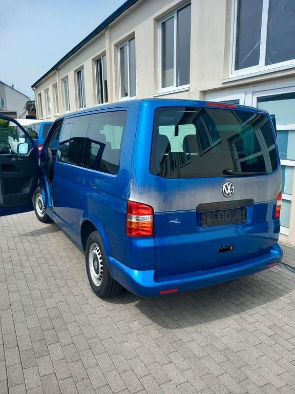 Gebraucht VW Multivan 131 PS (96 kW) 2008 Blau Van